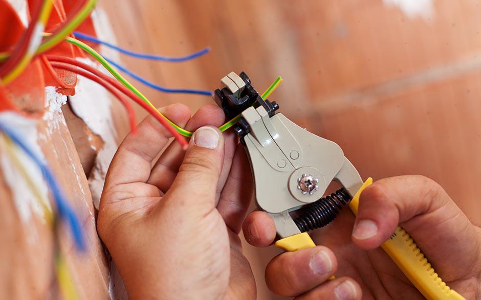 prix d'un électricien Bièvres
