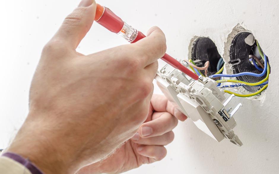 prix d'un électricien Bièvres